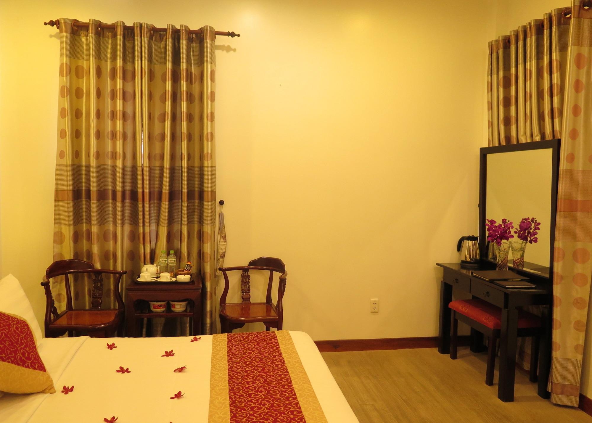 Sunflowers Hotel Airport Хошимин Екстериор снимка
