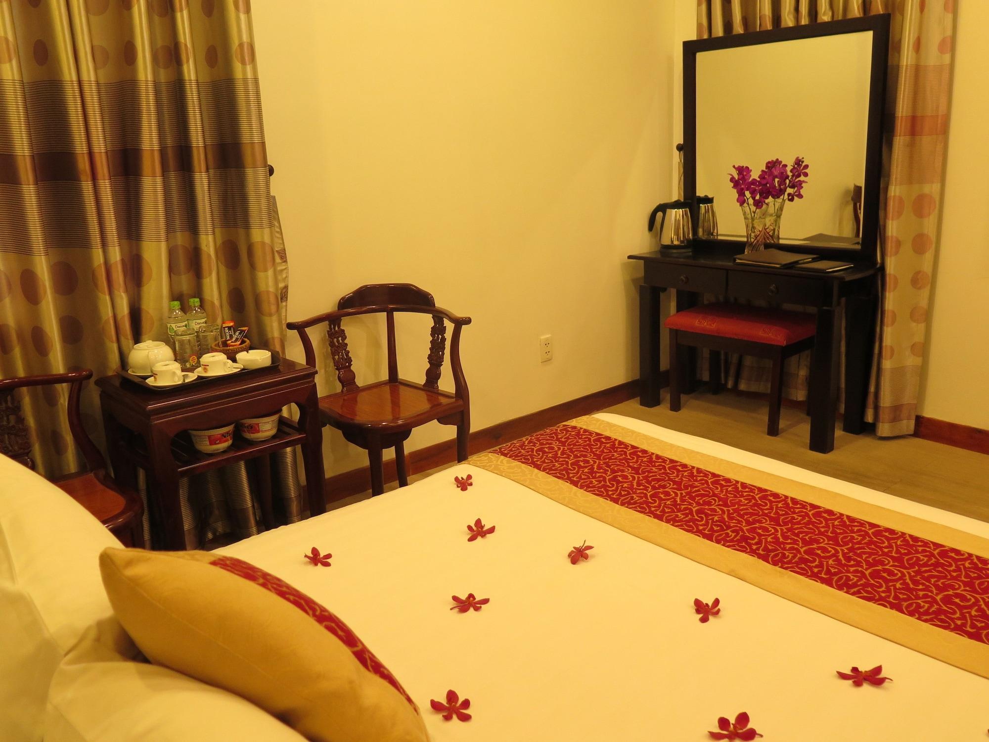 Sunflowers Hotel Airport Хошимин Екстериор снимка