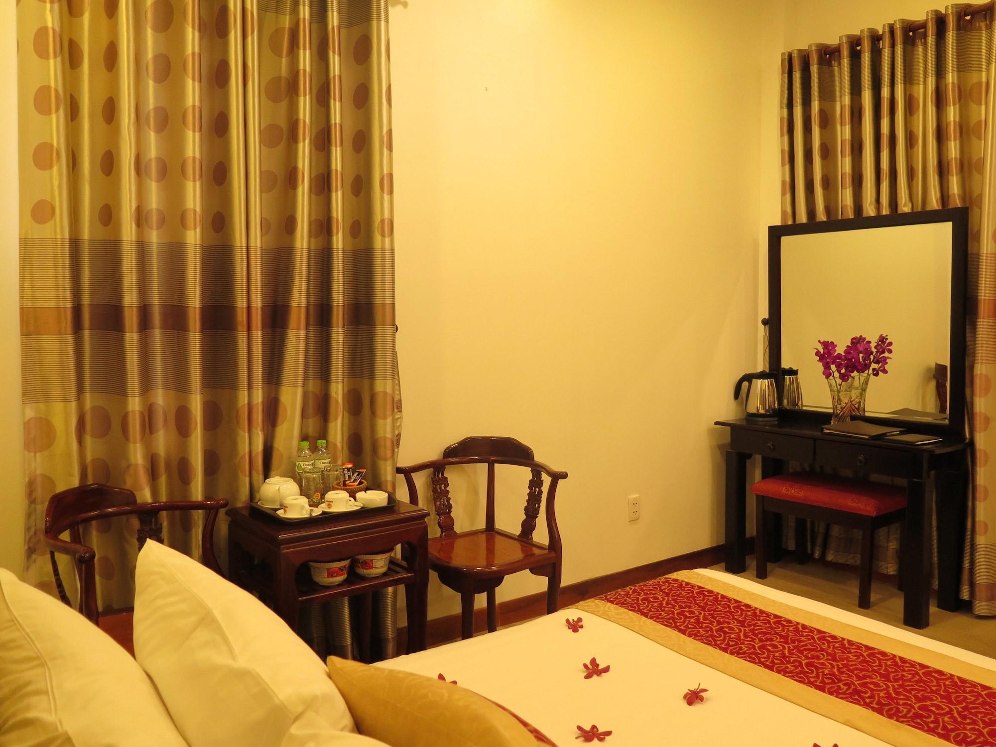 Sunflowers Hotel Airport Хошимин Екстериор снимка