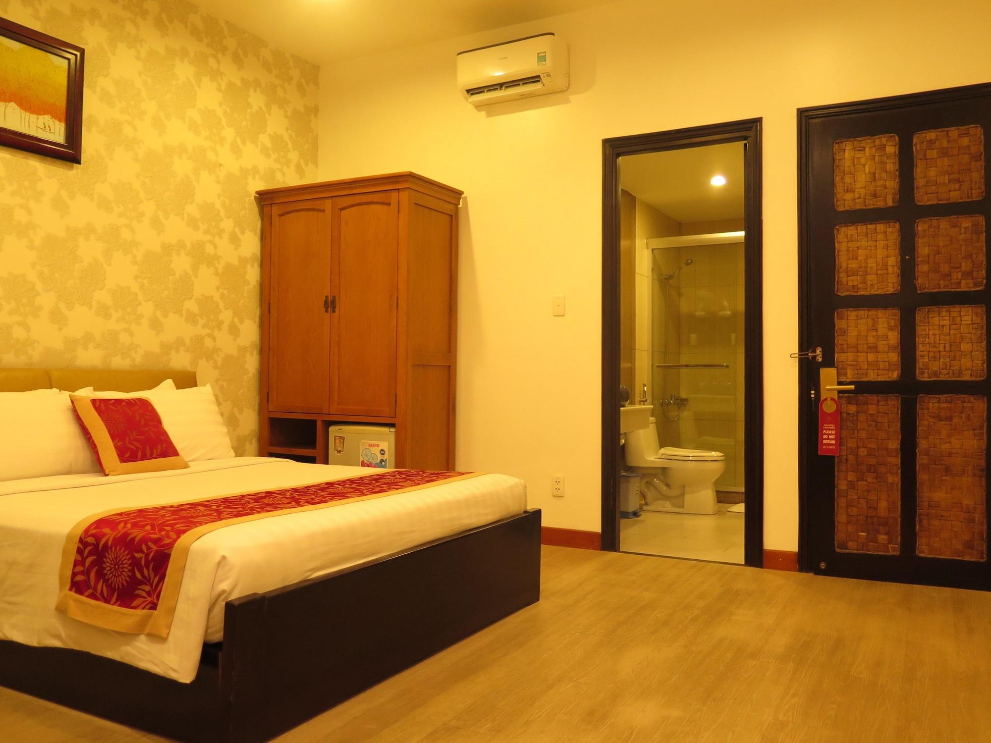 Sunflowers Hotel Airport Хошимин Екстериор снимка